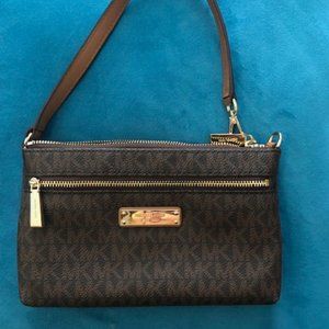 Michael Kors Small Purse/Wallet